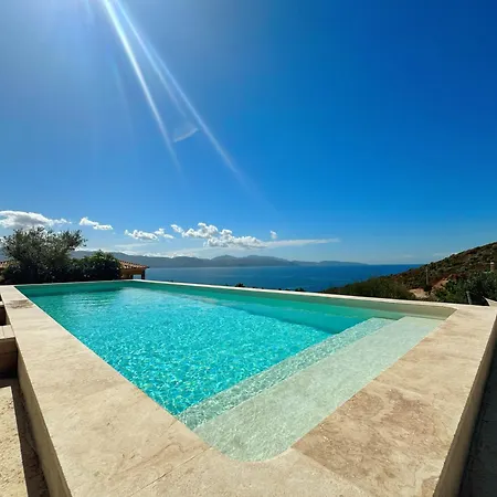 Casa Bianca Piscine Privée Et Vue Familiale Villa *