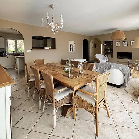 Casa Bianca Piscine Privée Et Vue Familiale