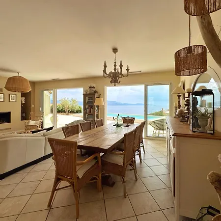 Casa Bianca Piscine Privée Et Vue Familiale Sagone (Corsica)