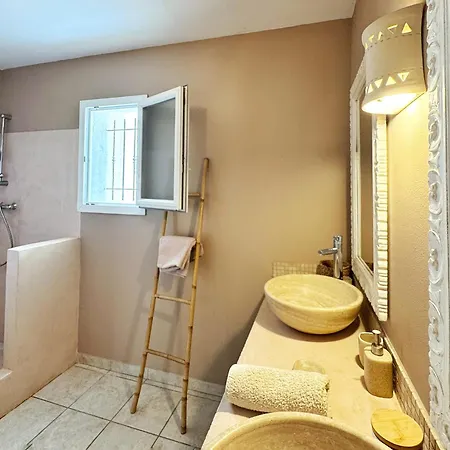 Casa Bianca Piscine Privée Et Vue Familiale Villa Sagone (Corsica)