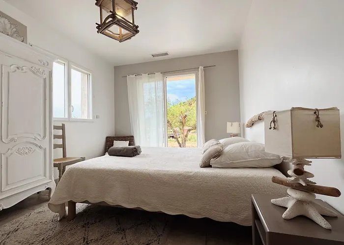 Casa Bianca Piscine Privee Et Vue Familiale Vila